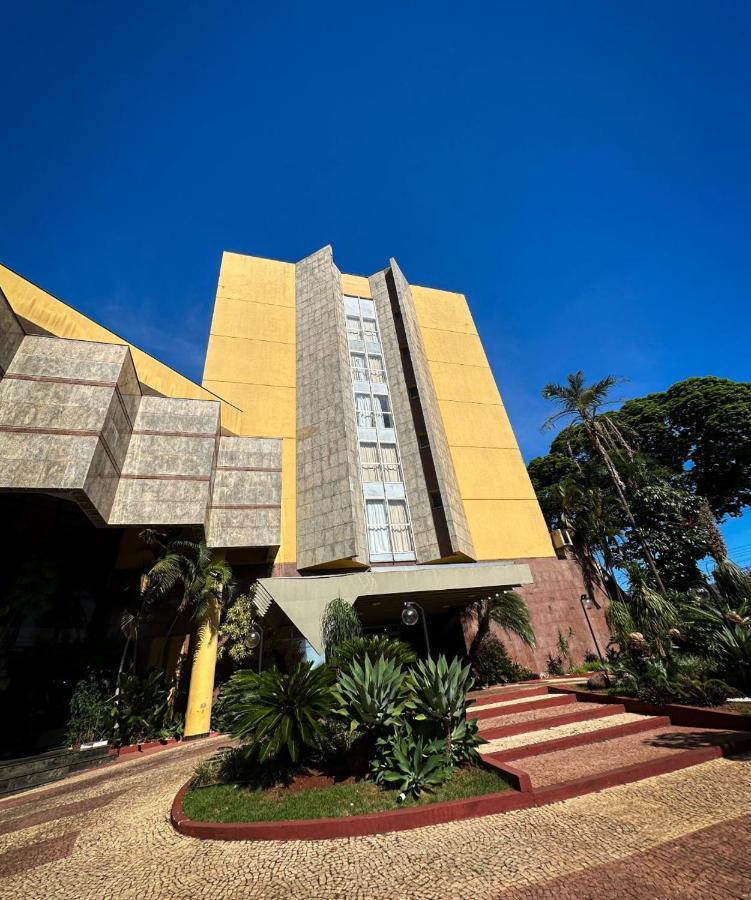 Sumatra Hotel E Centro De Convencoes Londrina Exterior photo