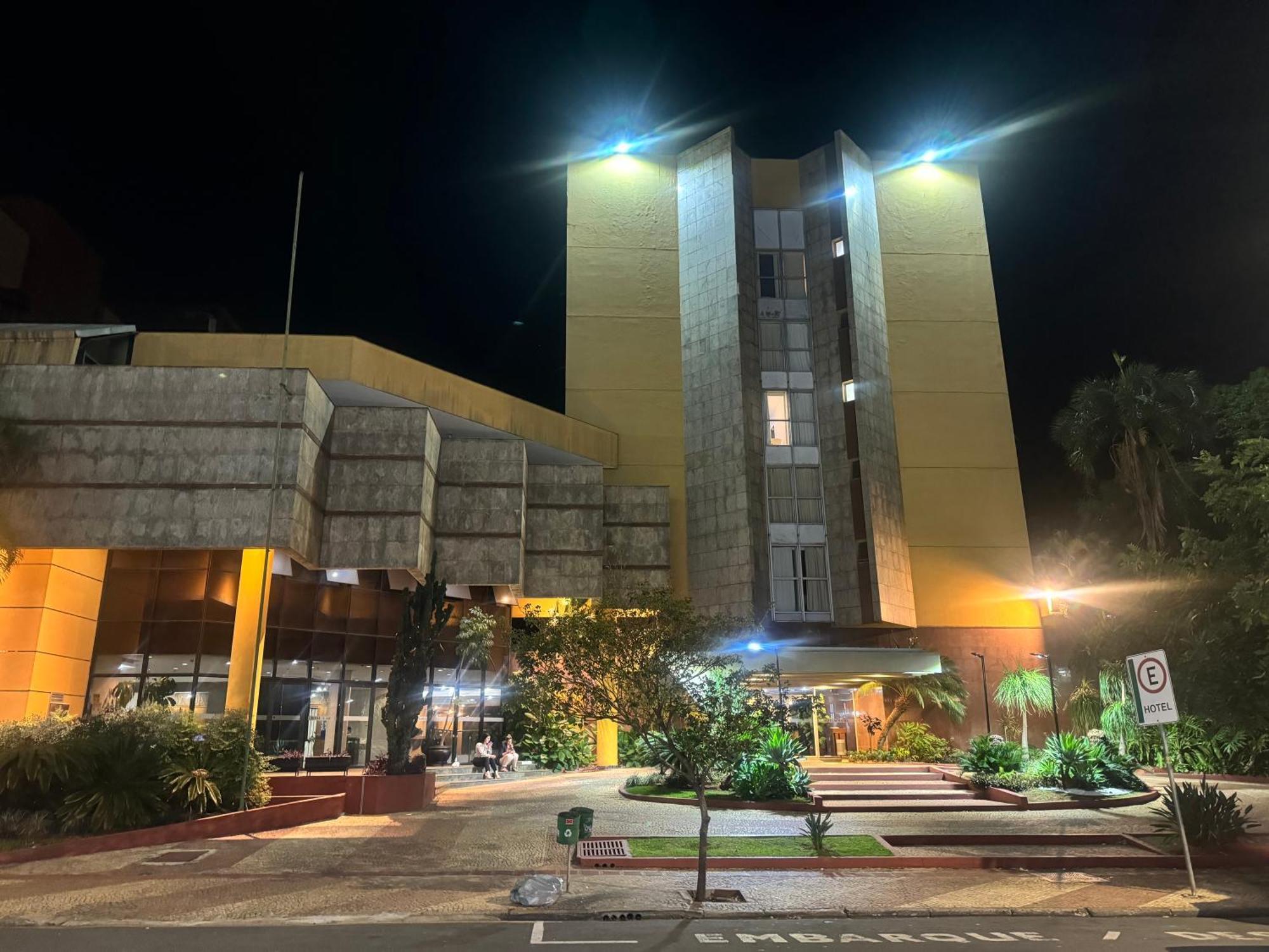 Sumatra Hotel E Centro De Convencoes Londrina Exterior photo